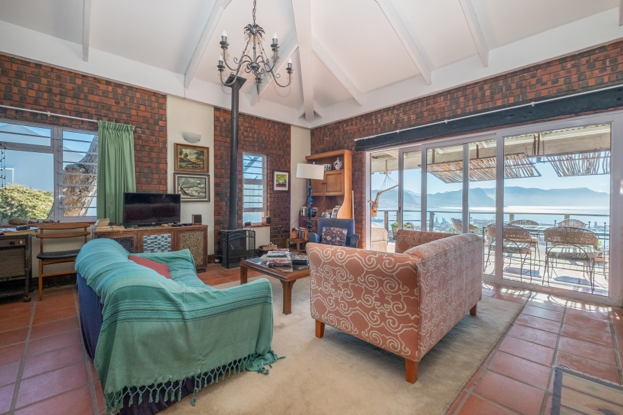 4 Bedroom Property for Sale in Simons Town Western Cape
